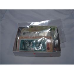 TRAY OF COINS AND BANK NOTES