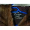Image 2 : FAMOUS FURS SHAWLS