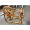 Image 1 : WOOD WOOL SPINING WHEEL
