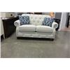 Image 3 : NEW ASHLEY BEIGE TUFTED FABRIC LOVESEAT WITH NAILHEAD ACCENTS, RETAIL $1699