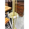 Image 2 : BRASS FLOOR LAMP