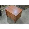 Image 2 : MAPLE 2 DRAWER NIGHTSTAND
