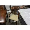 Image 2 : MODERN MAPLE DINING TABLE AND 6 CHAIRS