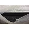Image 2 : KINGSIZE SERTA EURO TOP PLUSH FLOOR MODEL MATTRESS