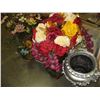 Image 2 : LOT OF 4 FLOWER DECOR AND FROG STATUE, AND METAL LOOKING PLANTER