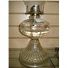 Image 2 : ANTIQUE OIL LAMP
