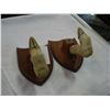 Image 2 : 2 TAXIDERMY HOOVES