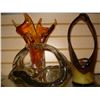 Image 2 : 3 ART GLASS DISHES AND VASES