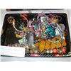 Image 2 : TWO TRAYS OF ESTATE JEWELLRY
