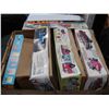 Image 1 : BOX OF MODEL CARS