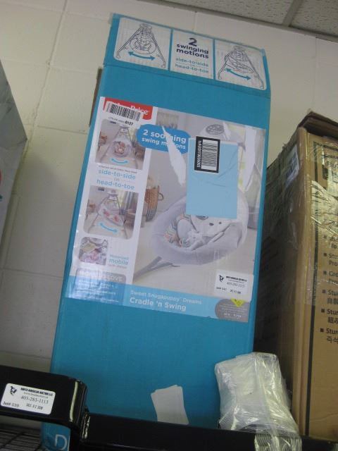 Fisher Price Sweet Snugapuppy Dreams Cradle Swing