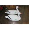 Image 1 : Two Snow Geese Decoys