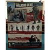 Image 2 : THE WALKING DEAD 10" DARYL DIXON DELUXE ACTION FIGURE