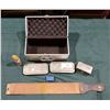 Image 1 : CASE OF 6 VINTAGE SHAVING ITEMS