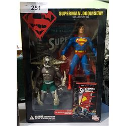 NEW IN BOX SUPERMAN VS. DOOMSDAY COLLECTOR SET