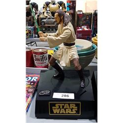 STAR WARS QUI-GON-JINN TALKING COIN BANK