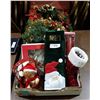Image 1 : BOX LOT OF CHRISTMAS DÉCOR