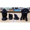 Image 1 : 4 INUIT CARVINGS