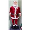 Image 1 : SINGING SANTA STATUE