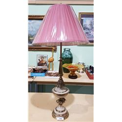 VINTAGE STIFLE TABLE LAMP