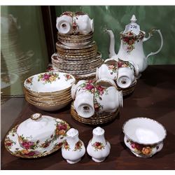 APPROX 63 PIECE ROYAL ALBERT "OLD COUNTRY ROSES" BONE CHINA SET