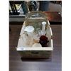 Image 1 : BOX LOT OF COLLECTIBLE GLASS