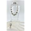 Image 1 : VINTAGE JEWELRY SET WITH SILVER TONE CLIPBACK EARRINGS, BRACELET AND NECKLACE