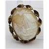 Image 1 : UNUSUAL SCENIC SHELL CAMEO, VILLAGE SCENE
