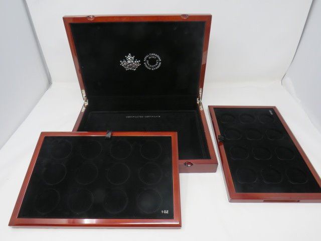 ROYAL CANADIAN MINT 1 OZ. MAPLE WOOD COIN BOX