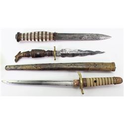 Collection of 3 knives includes
