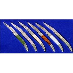Cased set of 6 holding pen knives