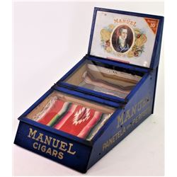 Cigar store counter top double display case