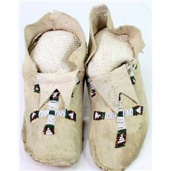 C. 1900-1920's Norther Plains beaded moccasins