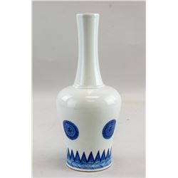 Chinese Blue and White Porcelain Vase Kangxi Mark