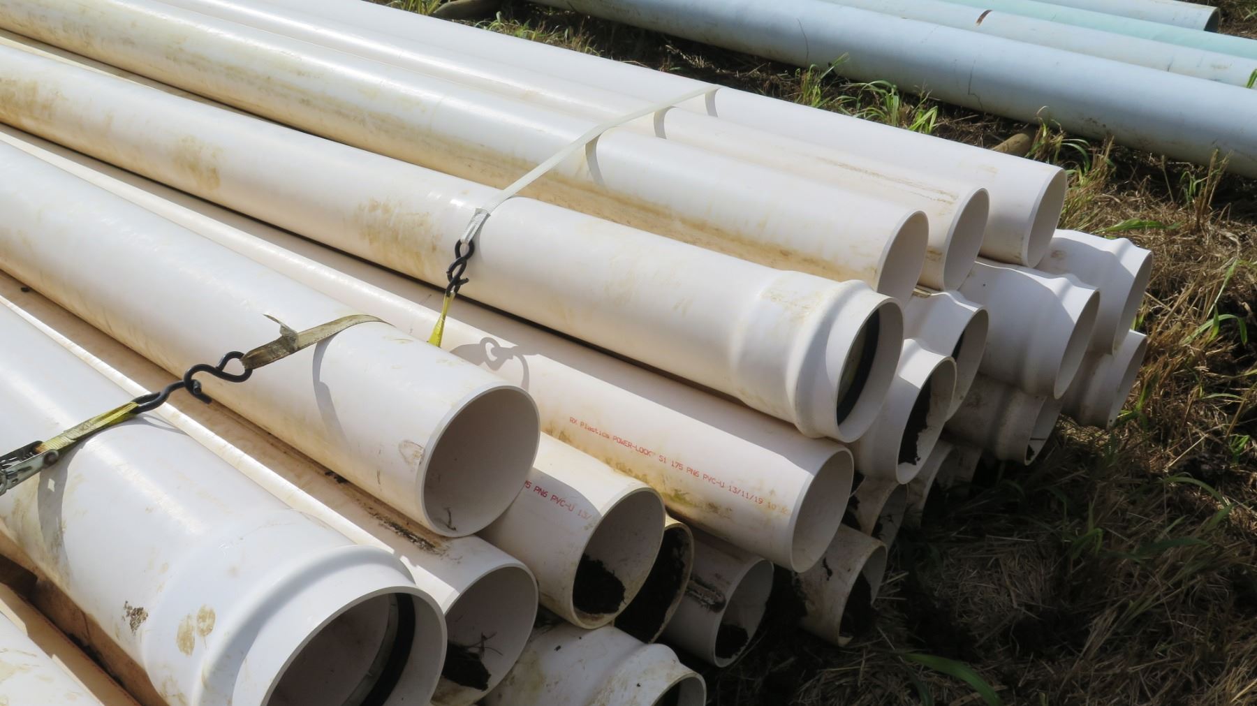 Multiple Bundles of 175mm (Metric) White PVC Pipes, Multiple Bundles ...