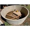 Image 2 : Concrete Water Trough, Approx. 6' Dia, 27" Height