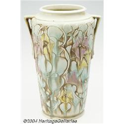 Roseville: A MORNING GLORY WHITE AMERICAN POTTERY VASE (Roseville)