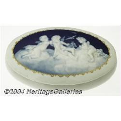 Limoges: A EUROPEAN PORCELAIN COVERED BOX (Limoges)