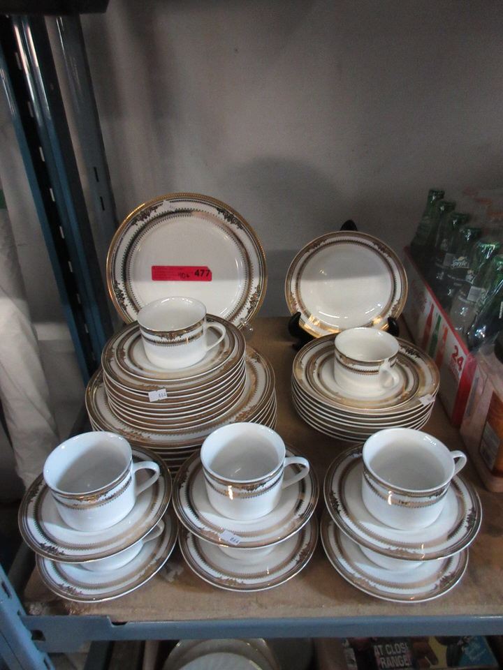 40+ Pieces of Gibson China Dishwasher Safe