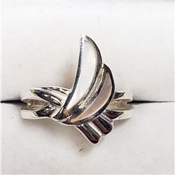 STERLING SILVER MOTHER OF PEARL RING