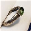 Image 3 : STERLING SILVER PERIDOT RING