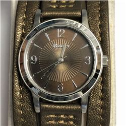 11) ROOTS BROWN LEATHER WATCH
