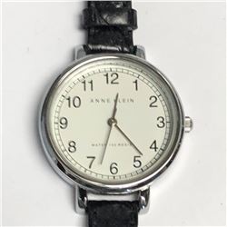 25) ADRIENNE VITTADINI GOLD WOMENS QUARTZ WATCH