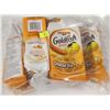 Image 1 : BAG OF THREE CHEESE GOLDFISH CRACKERS