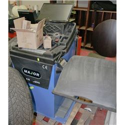 MAJOR CB3890 TIRE BALANCER MACHINE