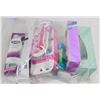 Image 1 : BAG OF ASSORTED WOMENS RAZORS