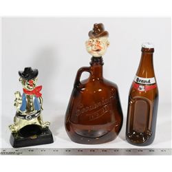 BOX W/ VINTAGE LIQUOR BOTTLES