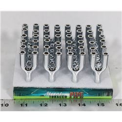 RETAIL DISPLAY OF METAL TOBACCO PIPES