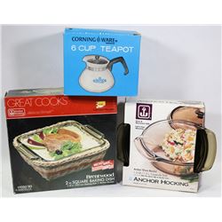 3 NEW KITCHEN DISHES, TEAPOT AND OVEN DISHES