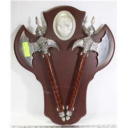 MEDIEVAL 2 SWORDED WALL